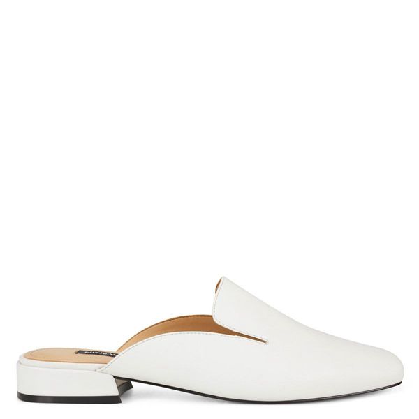 Nine West Smitten Casual White Mules | South Africa 94Z76-4B80